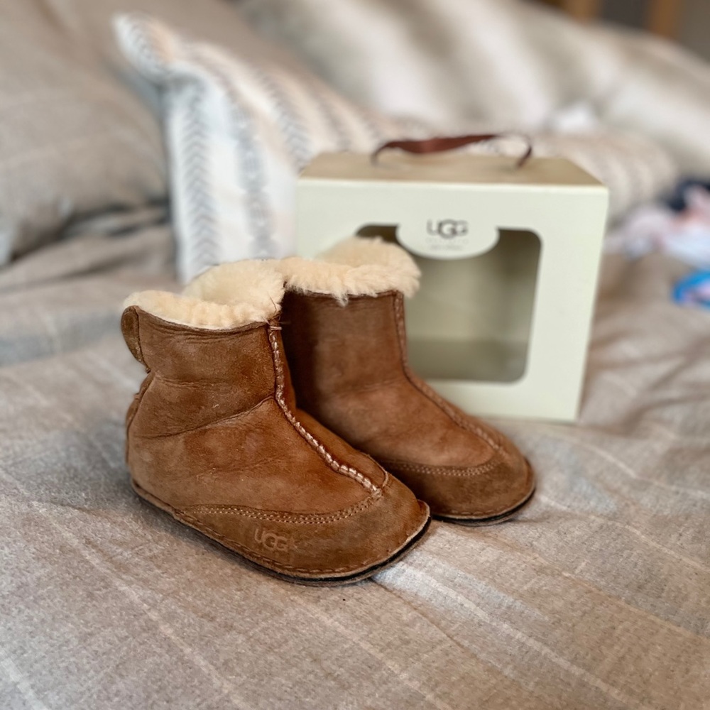 Toddler Ugg Boots (Sz 6-7) with hard sole